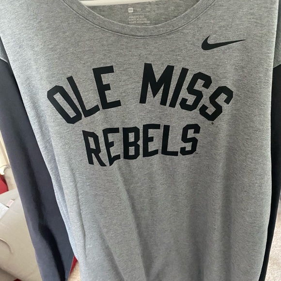 Men’s long sleeve shirt - Picture 1 of 3